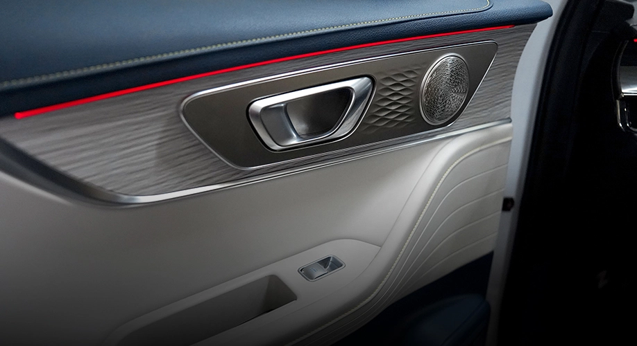 HARGA CHERY OMODA E5 multi-color-interior-material.webp