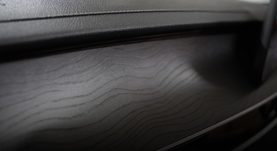 HARGA CHERY OMODA E5 special-wood-panel-dashboard.webp